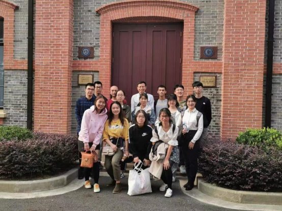 C:\Users\HU\AppData\Local\Temp\WeChat Files\f8d0b1bad2b754575d121623c72c69e.jpg