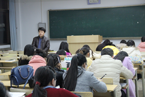 外语系举办“我与考研面对面”经验交流会